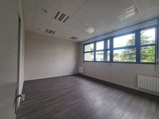 Bureaux et commerces 5 pièces