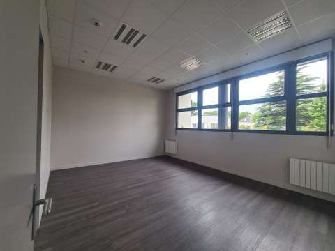 Bureaux et commerces 5 pièces