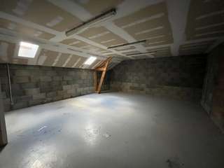 Bureaux et commerces 6 pièces