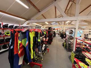 Bureaux et commerces 5 pièces