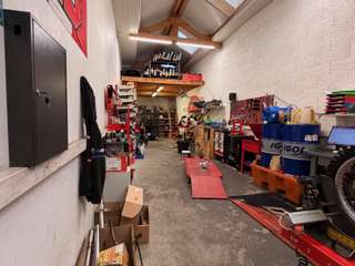 Bureaux et commerces 5 pièces