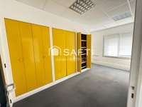 Bureaux et commerces 5 pièces