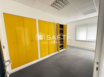 Bureaux et commerces 5 pièces
