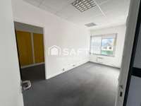 Bureaux et commerces 5 pièces