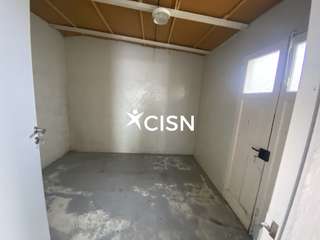 Bureaux et commerces 4 pièces