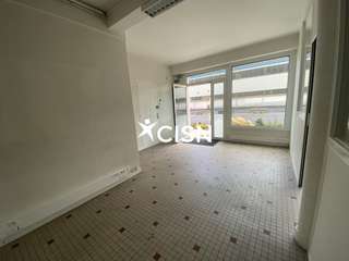 Bureaux et commerces 4 pièces