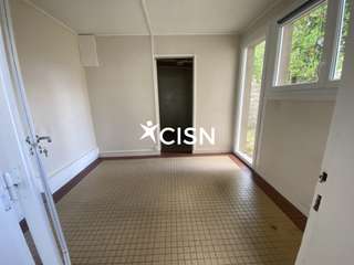 Bureaux et commerces 4 pièces