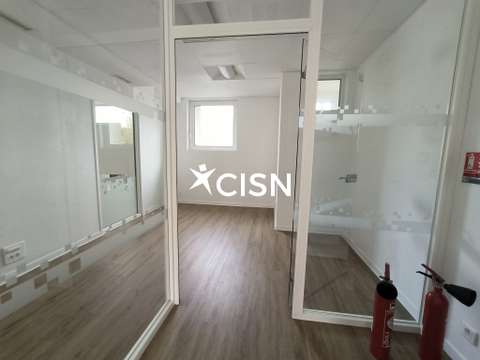 Bureaux et commerces 5 pièces