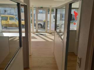 Bureaux et commerces 4 pièces