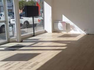 Bureaux et commerces 4 pièces