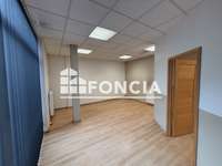 Bureaux et commerces 4 pièces
