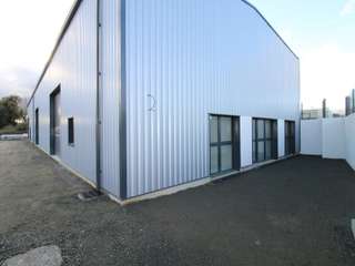 Bureaux et commerces 4 pièces