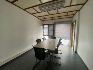 Bureaux et commerces 5 pièces