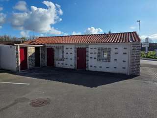 Bureaux et commerces 2 pièces