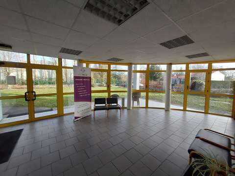 Bureaux et commerces Sallertaine 85