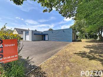 Location Bureaux et commerces 300 m&sup2;Sartilly