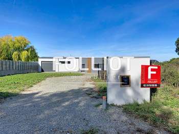 Location Bureaux et commerces 148 m&sup2;Sartilly
