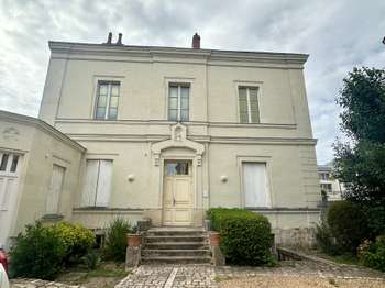 Location Bureaux et commerces 114 m&sup2;Saumur