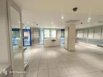 Bureaux et commerces 4 pièces Bureaux et commerces 4 pièces