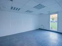 Bureaux et commerces 2 pièces