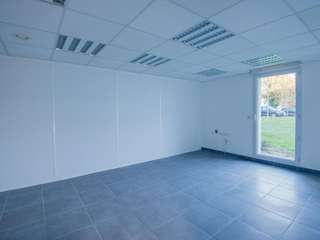 Bureaux et commerces 2 pièces