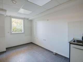 Bureaux et commerces 2 pièces