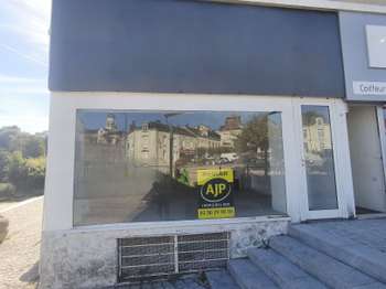 Location Bureaux et commerces 61 m&sup2;Segre