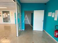 Bureaux et commerces 3 pièces
