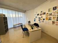 Bureaux et commerces 3 pièces