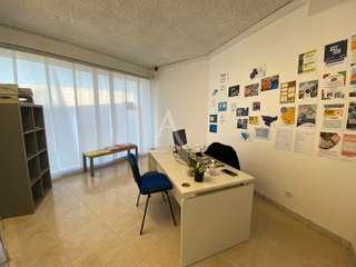 Bureaux et commerces 3 pièces