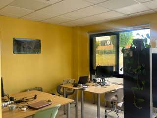 Bureaux et commerces 2 pièces