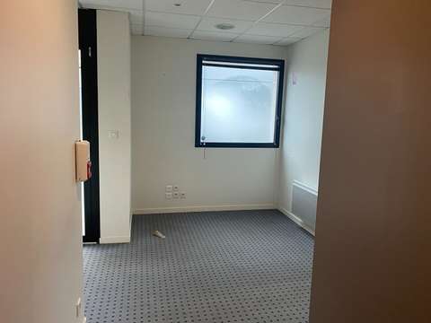 Bureaux et commerces 3 pièces