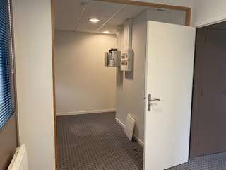 Bureaux et commerces 3 pièces