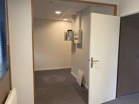 Bureaux et commerces 3 pièces