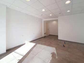 Bureaux et commerces 2 pièces