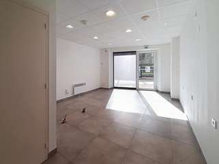 Bureaux et commerces 2 pièces Bureaux et commerces 2 pièces