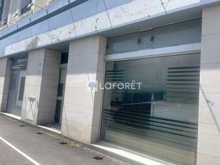 Bureaux et commerces 4 pièces