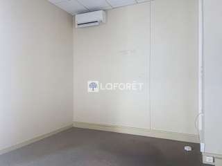 Bureaux et commerces 4 pièces