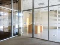 Bureaux et commerces 4 pièces