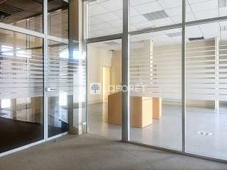 Bureaux et commerces 4 pièces