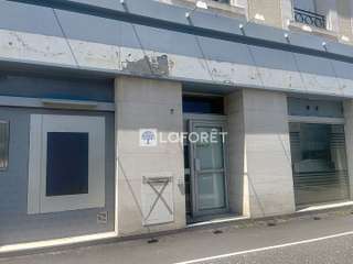 Bureaux et commerces 4 pièces
