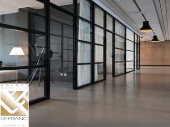 Location Bureaux et commerces 205 m&sup2;Tollevast
