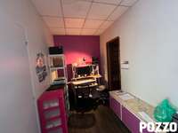 Bureaux et commerces 4 pièces Bureaux et commerces 4 pièces