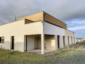 Location Bureaux et commerces 300 m&sup2;Trémuson