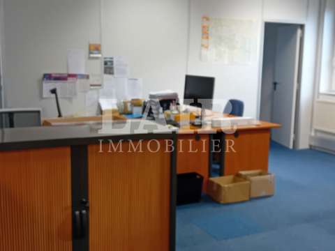 Bureaux et commerces 5 pièces