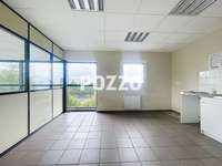 Bureaux et commerces 9 pièces