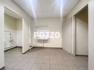 Bureaux et commerces 9 pièces