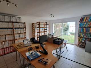 Bureaux et commerces 4 pièces Bureaux et commerces 4 pièces