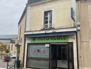 Location Bureaux et commerces 137 m&sup2;Vibraye