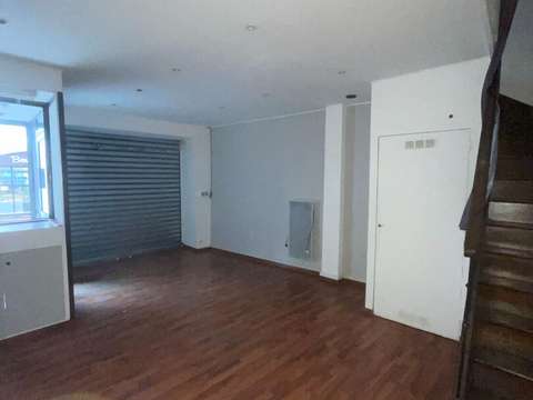 Bureaux et commerces 9 pièces